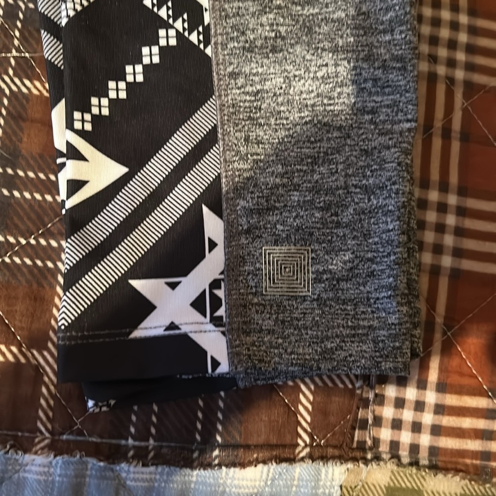 LuLaRoe Capri - Picture 5 of 6